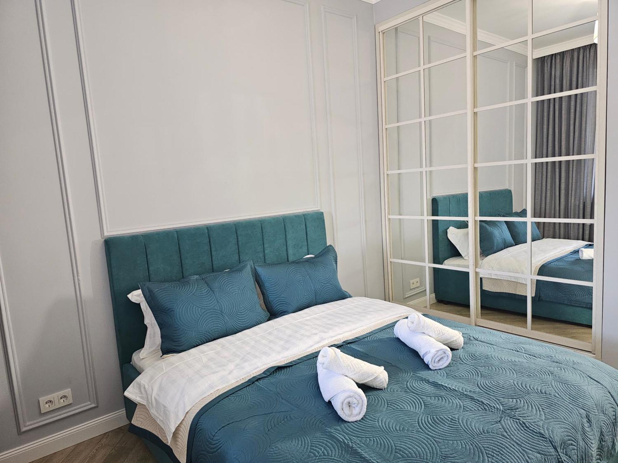 3 Room Gagarin Park Residential Complex Near Mega Shopping Mall Almaty Ngoại thất bức ảnh